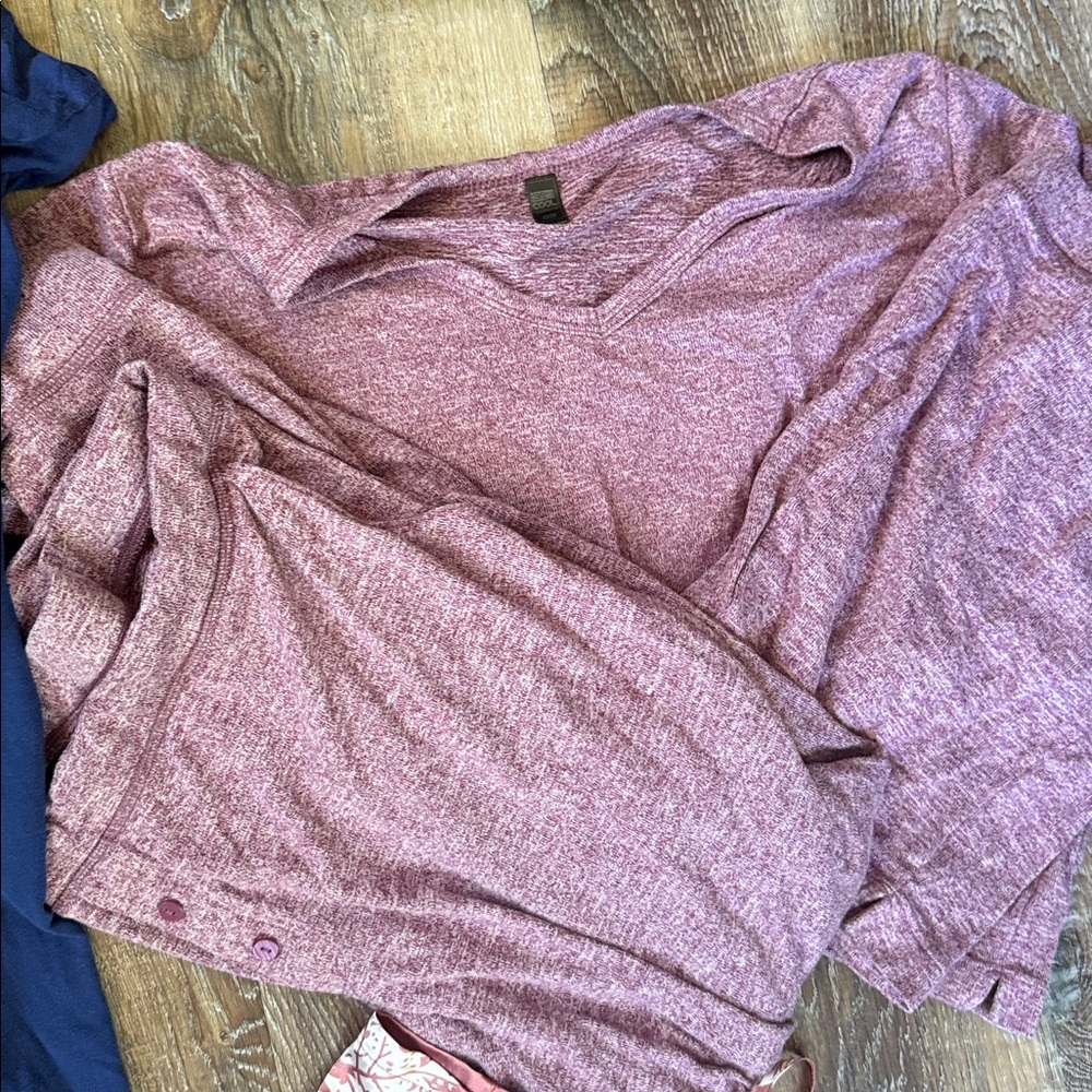 12 pieces of assorted pjs - Picture 5 of 9